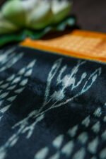 SvarnaChitra Khandua Silk (Patta) with Blouse - Image 4