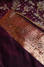 Neelima Amara Banarasi Fancy Silk(Patta) with Blouse - Image 6